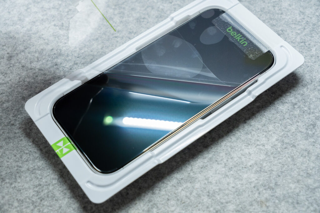 Belkin iPhone 16 Pro用 UltraGlass 2ガラスフィルム